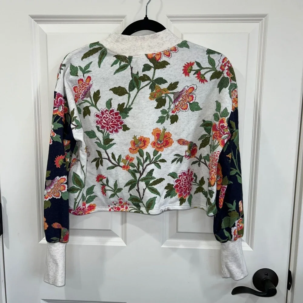 Anthropologie Daily Practice‎ Oversized Boxy Cropped Mock Neck Floral Sweatshirt - Picture 2 of 5